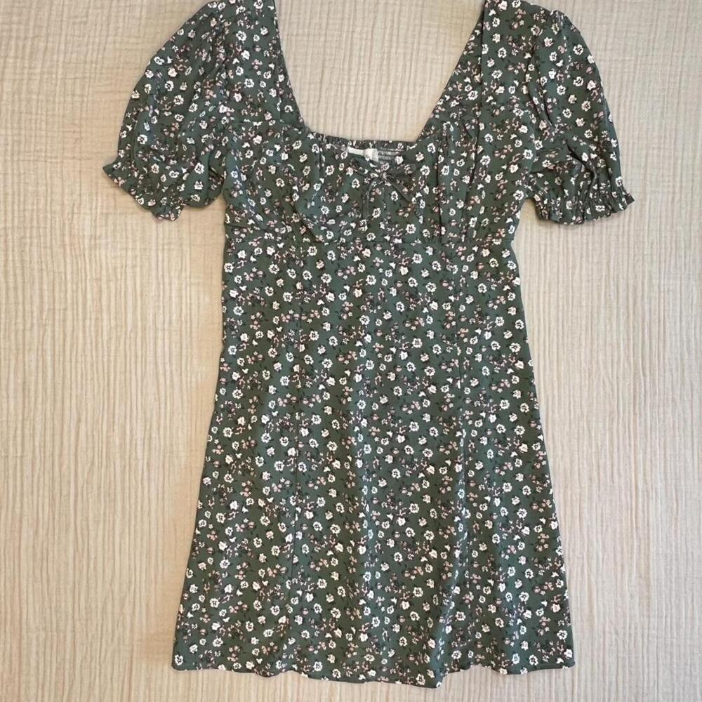Altar'd State deep sage/green microfloral pattern mini dress with short puff sle